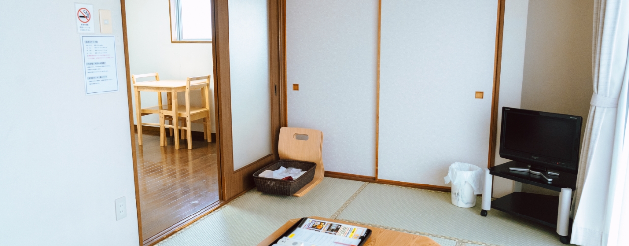 スタンダード(和室角部屋)